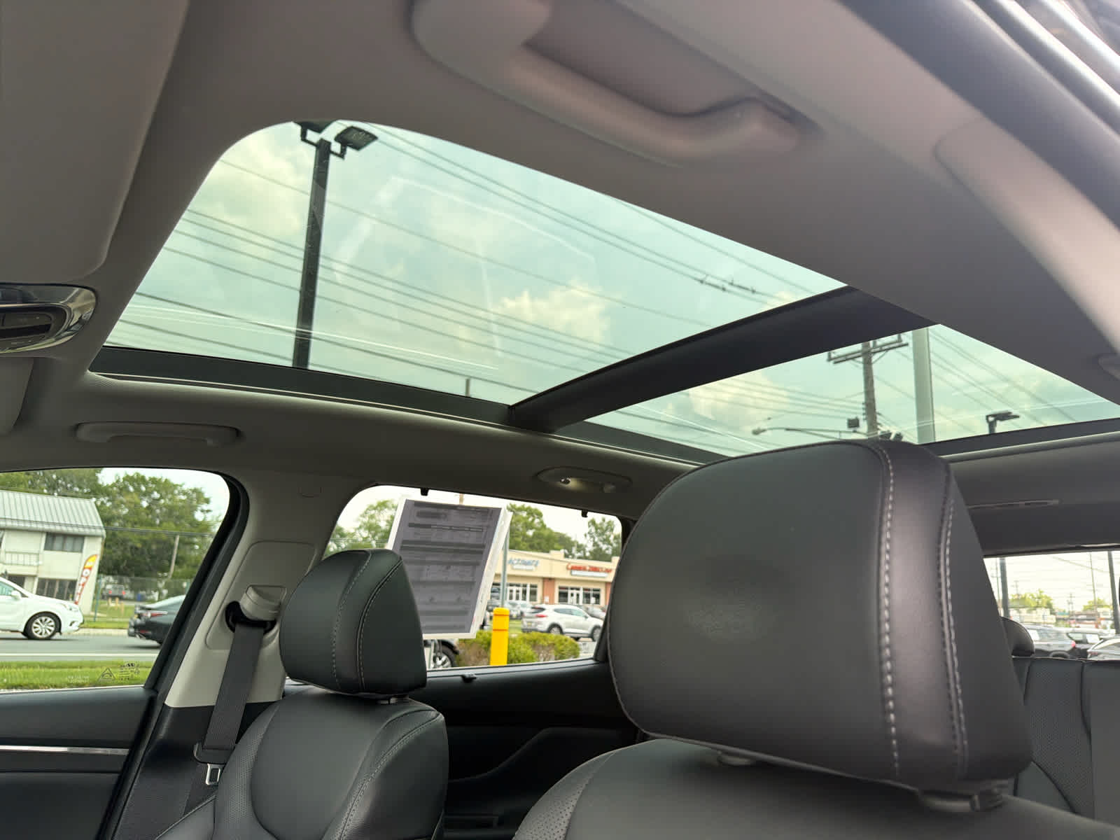 2023 Hyundai SANTA FE HYBRID SEL Premium