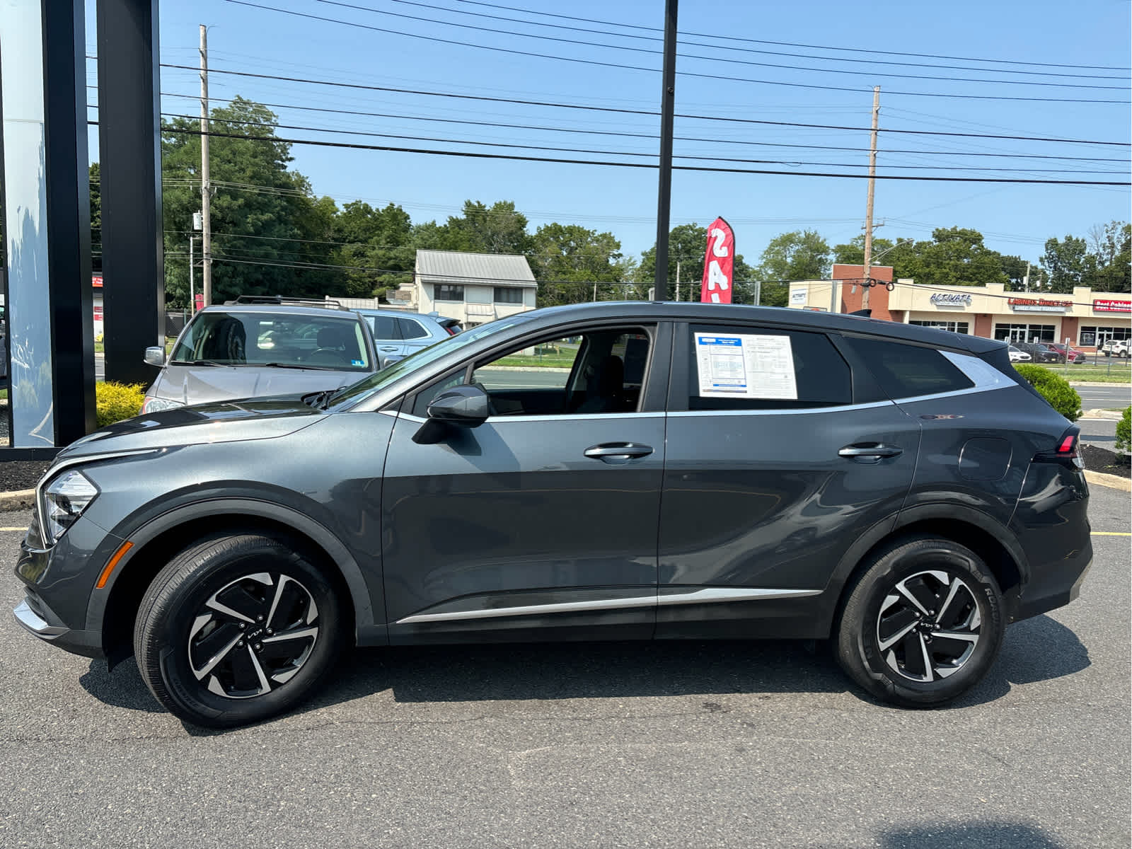 2023 Kia Sportage Hybrid LX