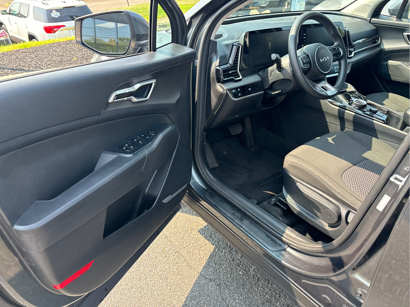 2023 Kia Sportage Hybrid LX
