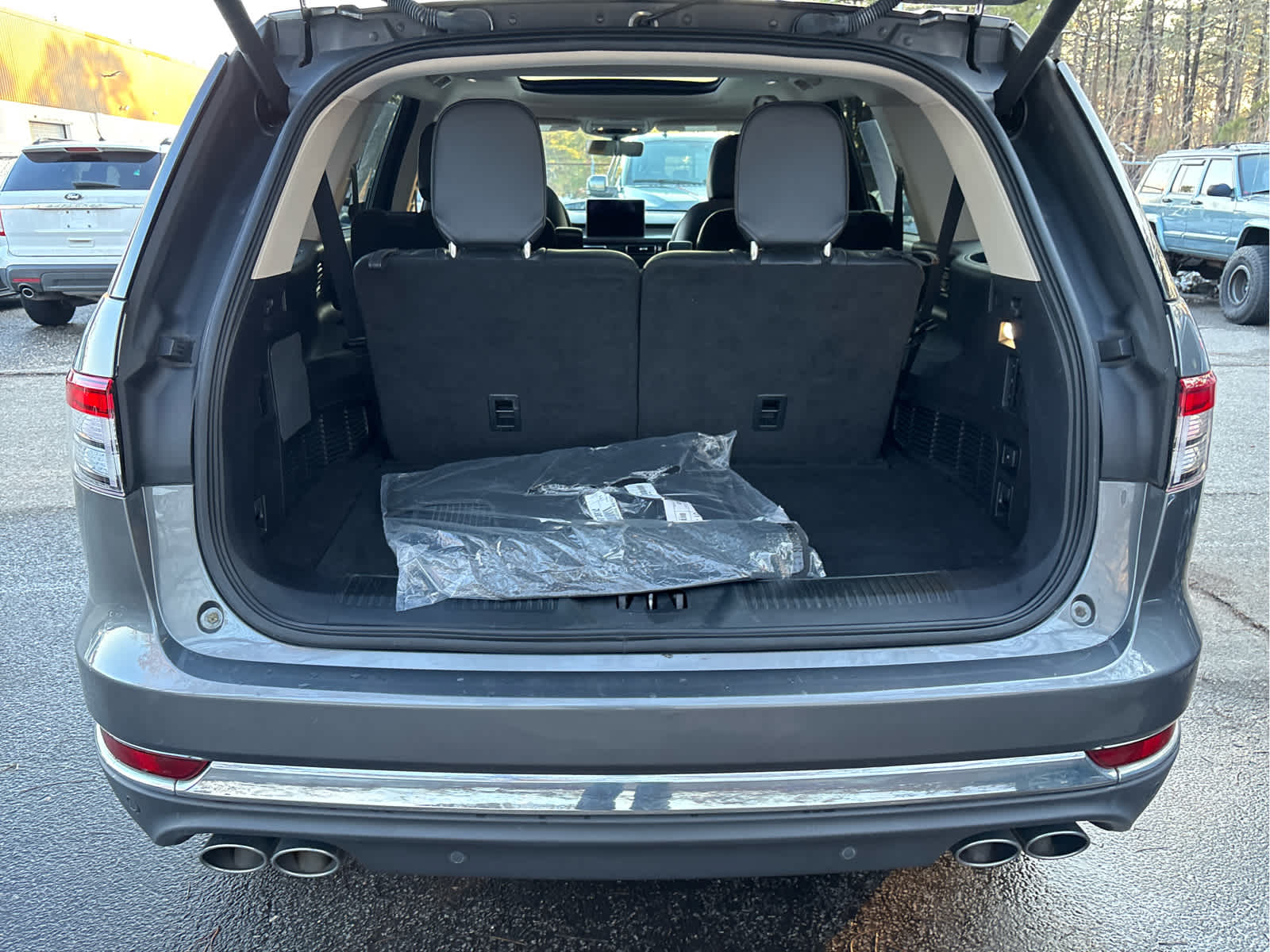 2022 Lincoln Aviator Standard