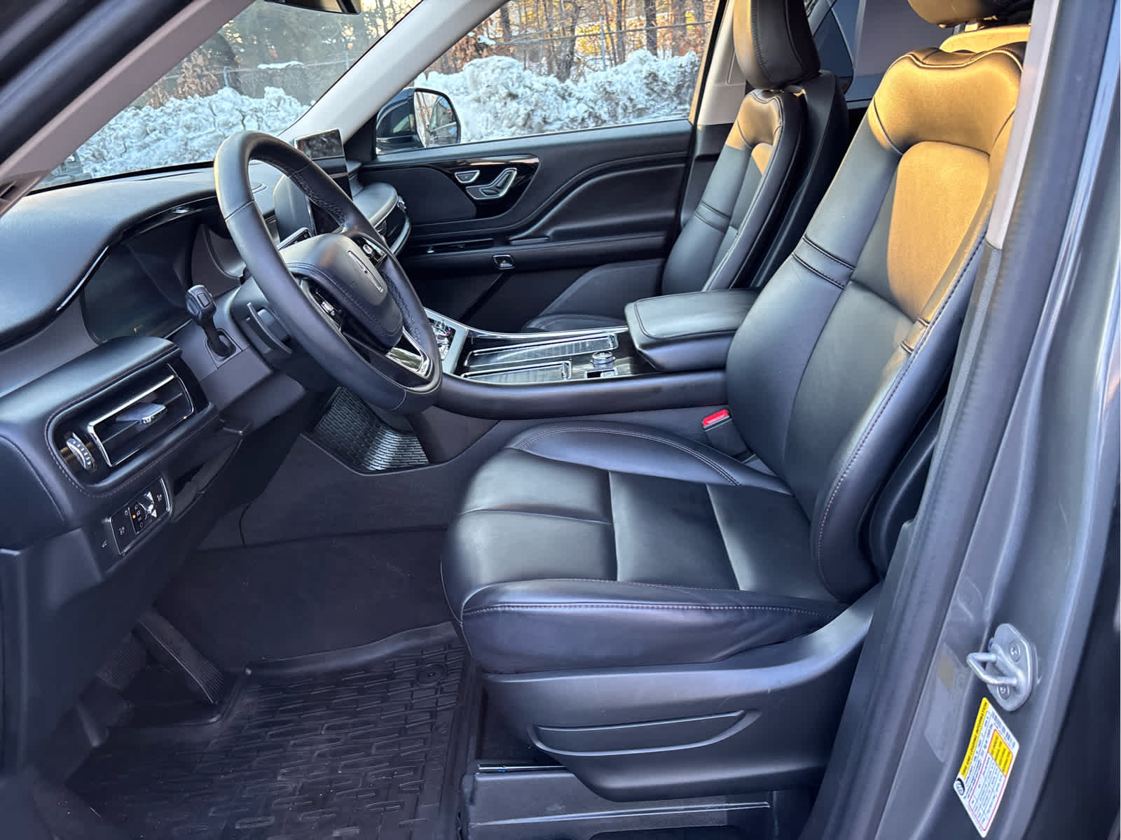 2022 Lincoln Aviator Standard