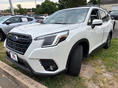 2024 Subaru Forester Premium