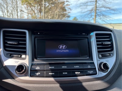 2017 Hyundai TUCSON SE