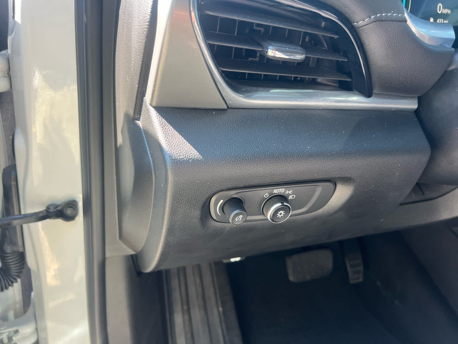 2024 Chevrolet Traverse Limited LT Cloth
