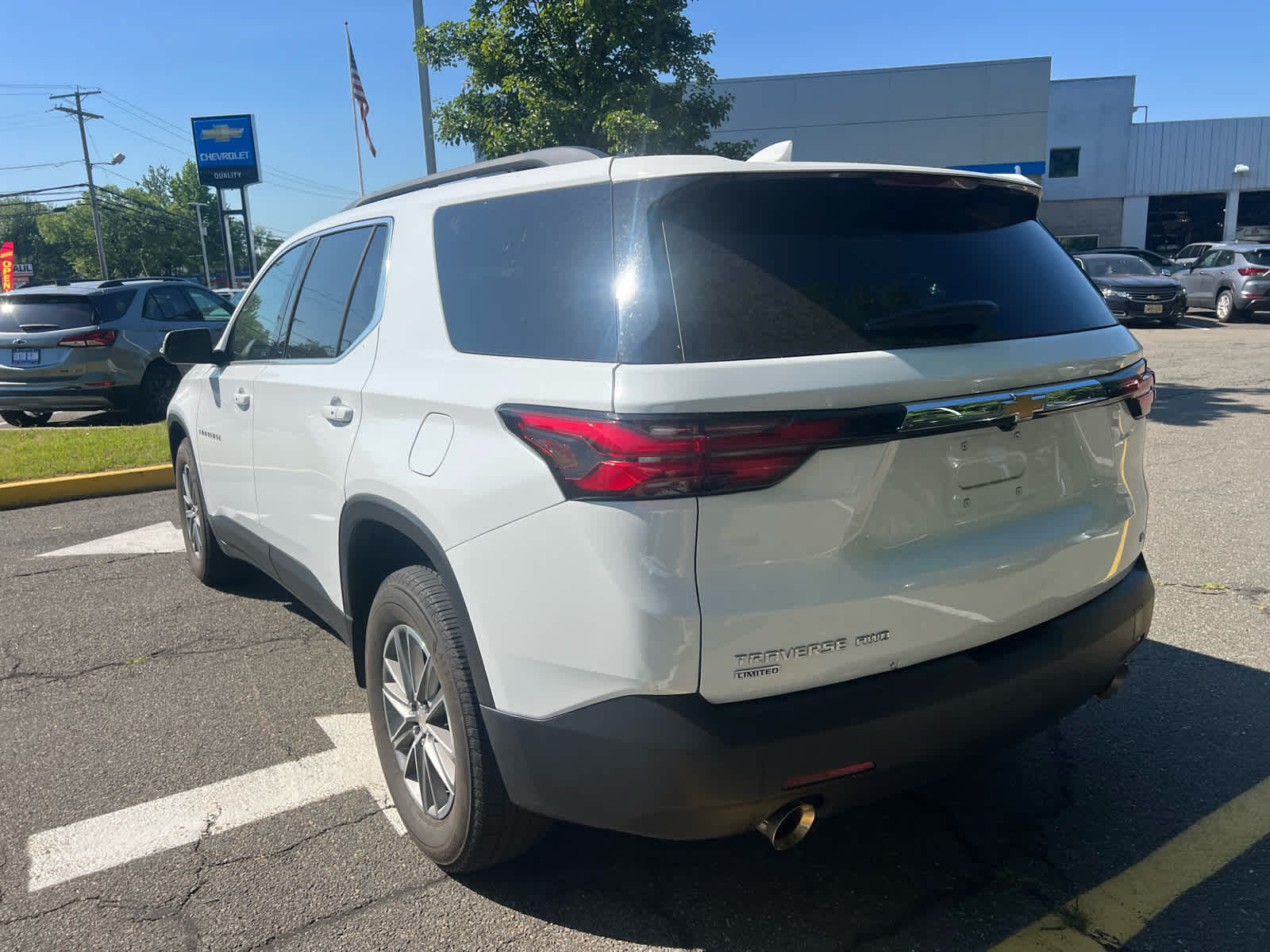 2024 Chevrolet Traverse Limited LT Cloth