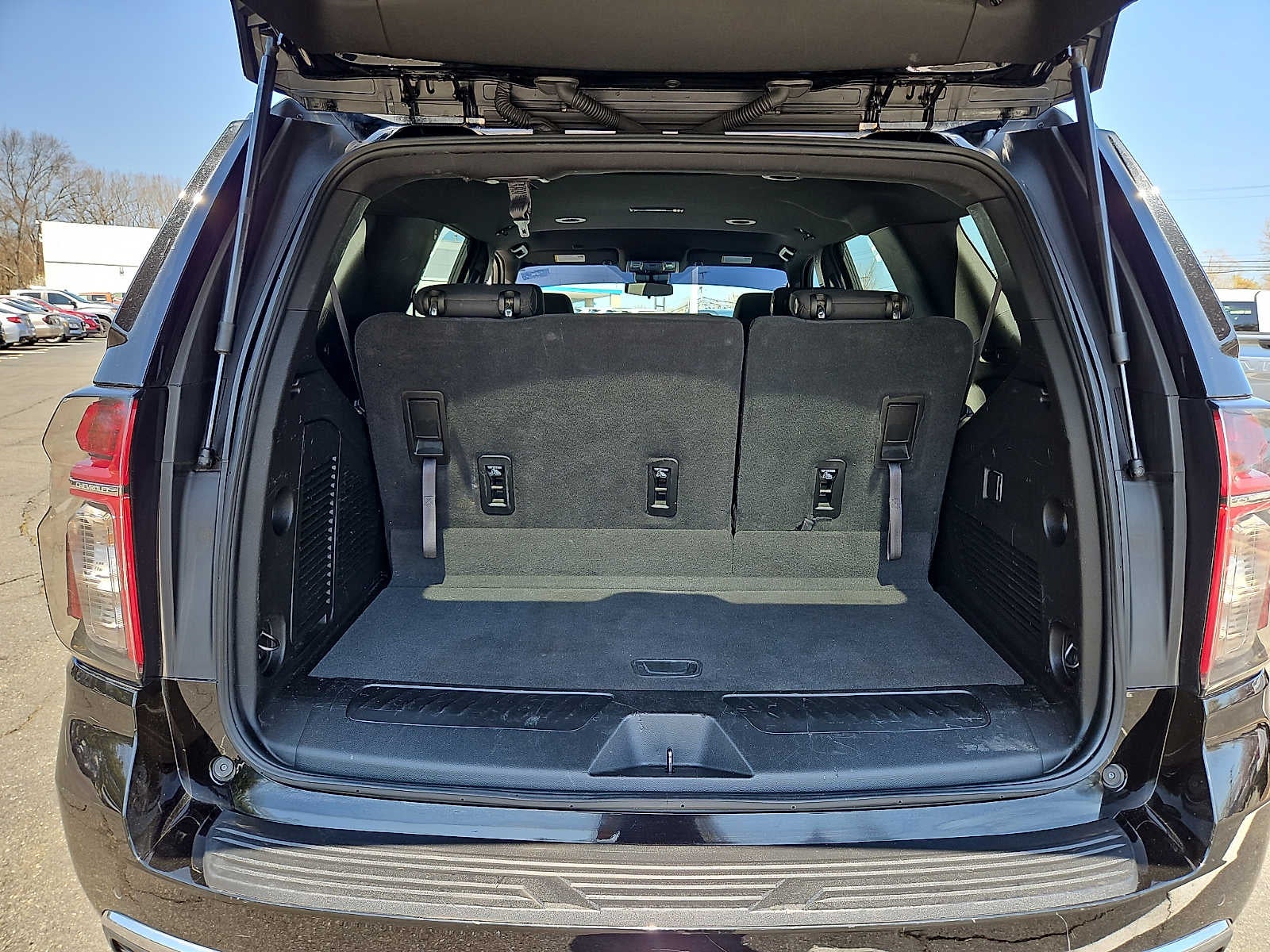 2023 Chevrolet Tahoe LS