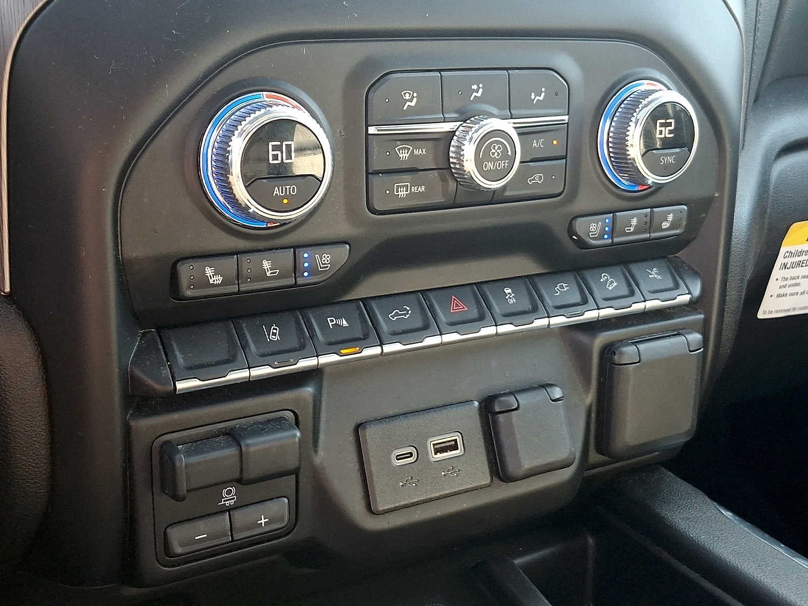 2023 GMC Sierra 2500HD Denali