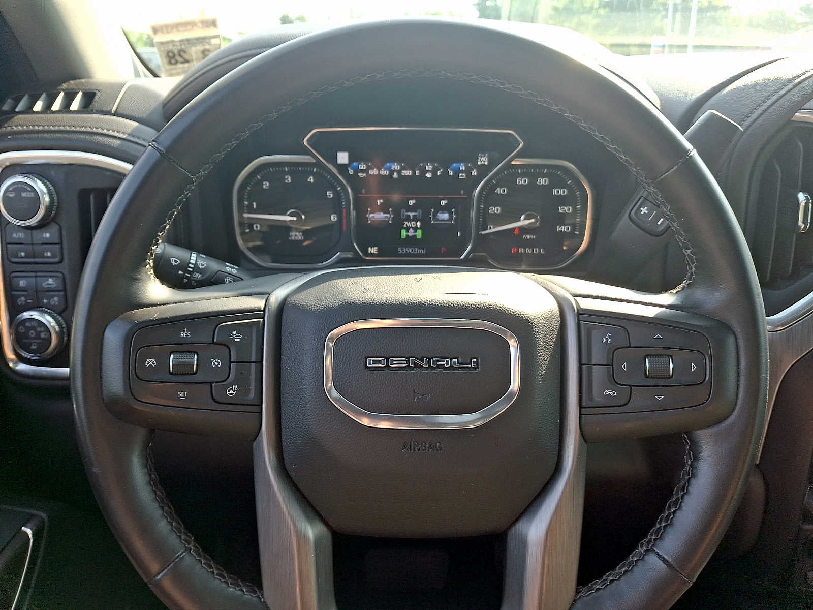 2023 GMC Sierra 2500HD Denali