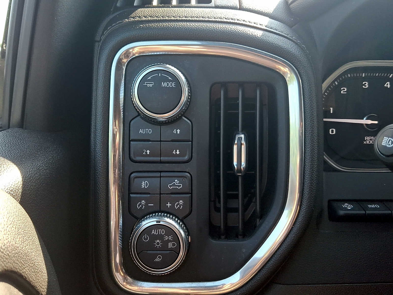 2023 GMC Sierra 2500HD Denali