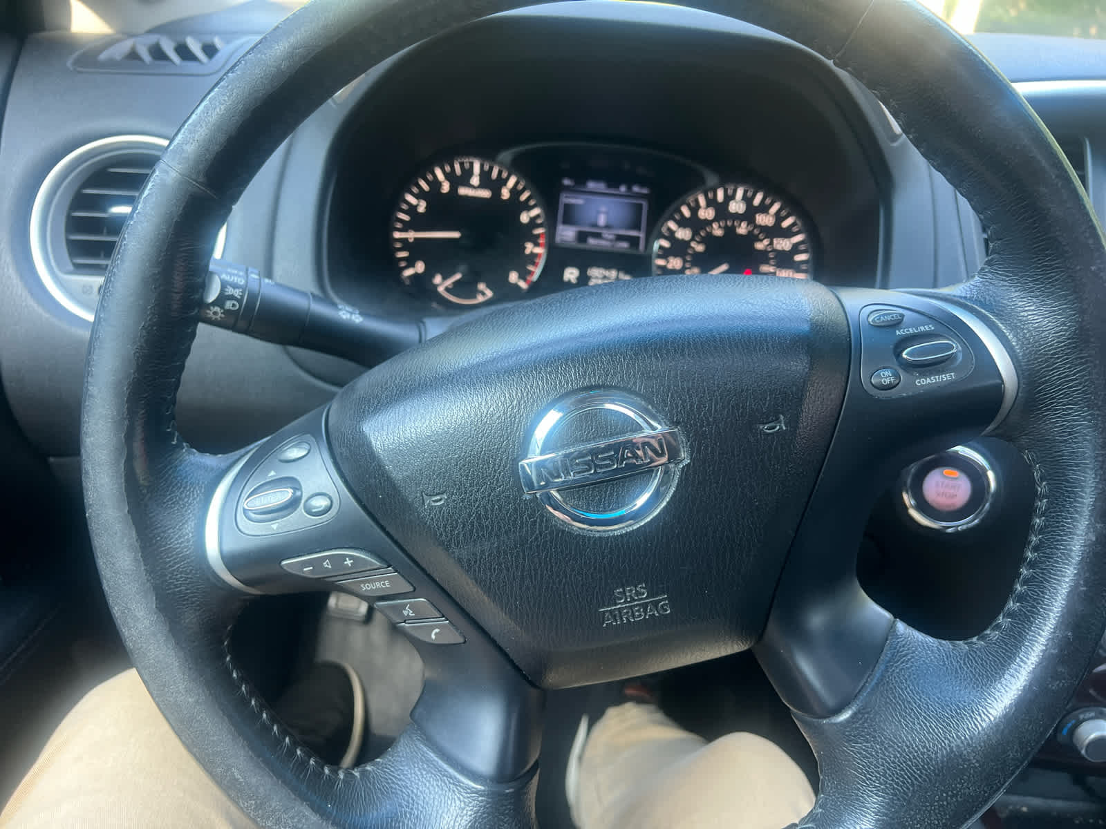 2015 Nissan Pathfinder SL