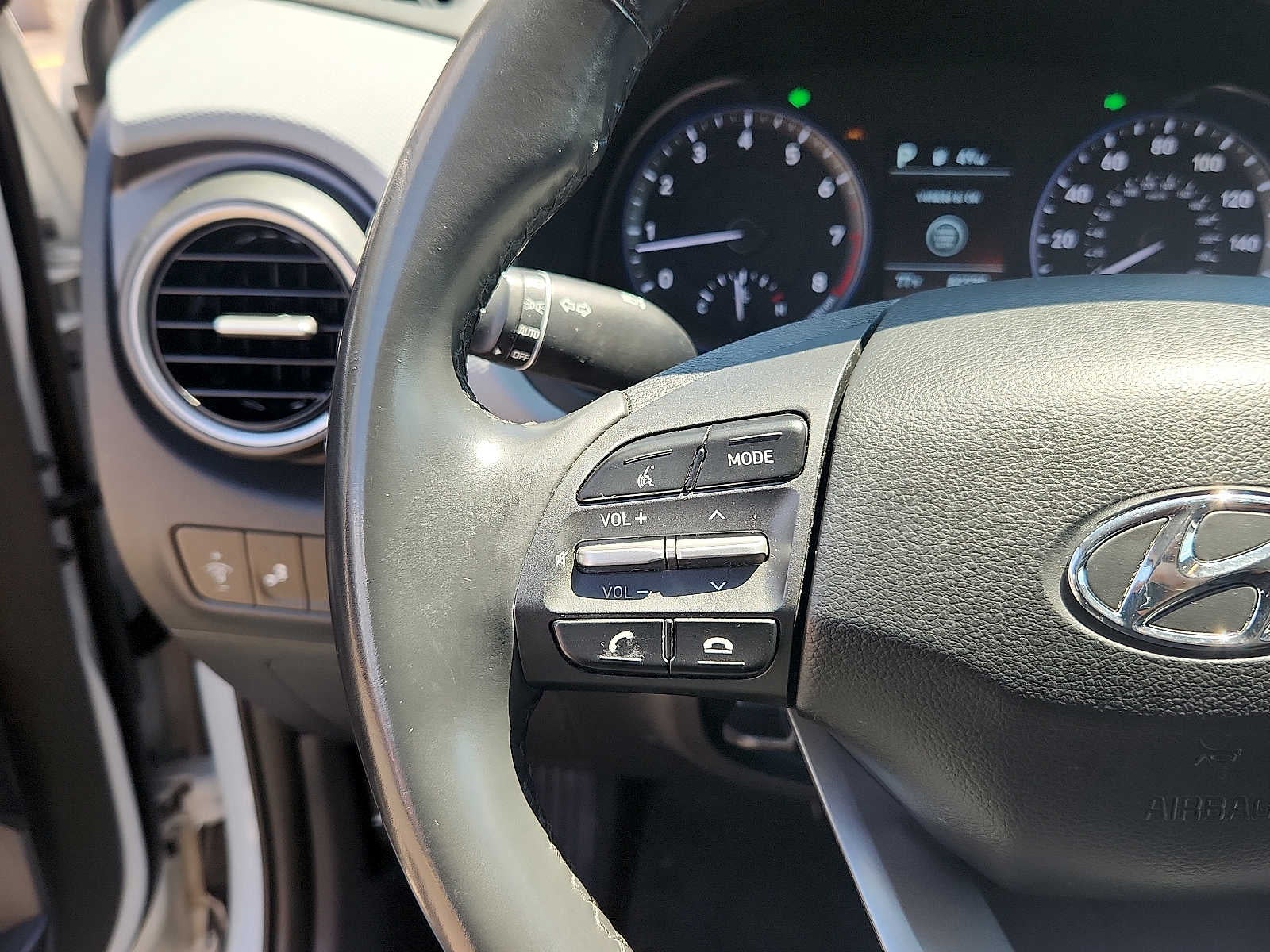 2020 Hyundai KONA SEL