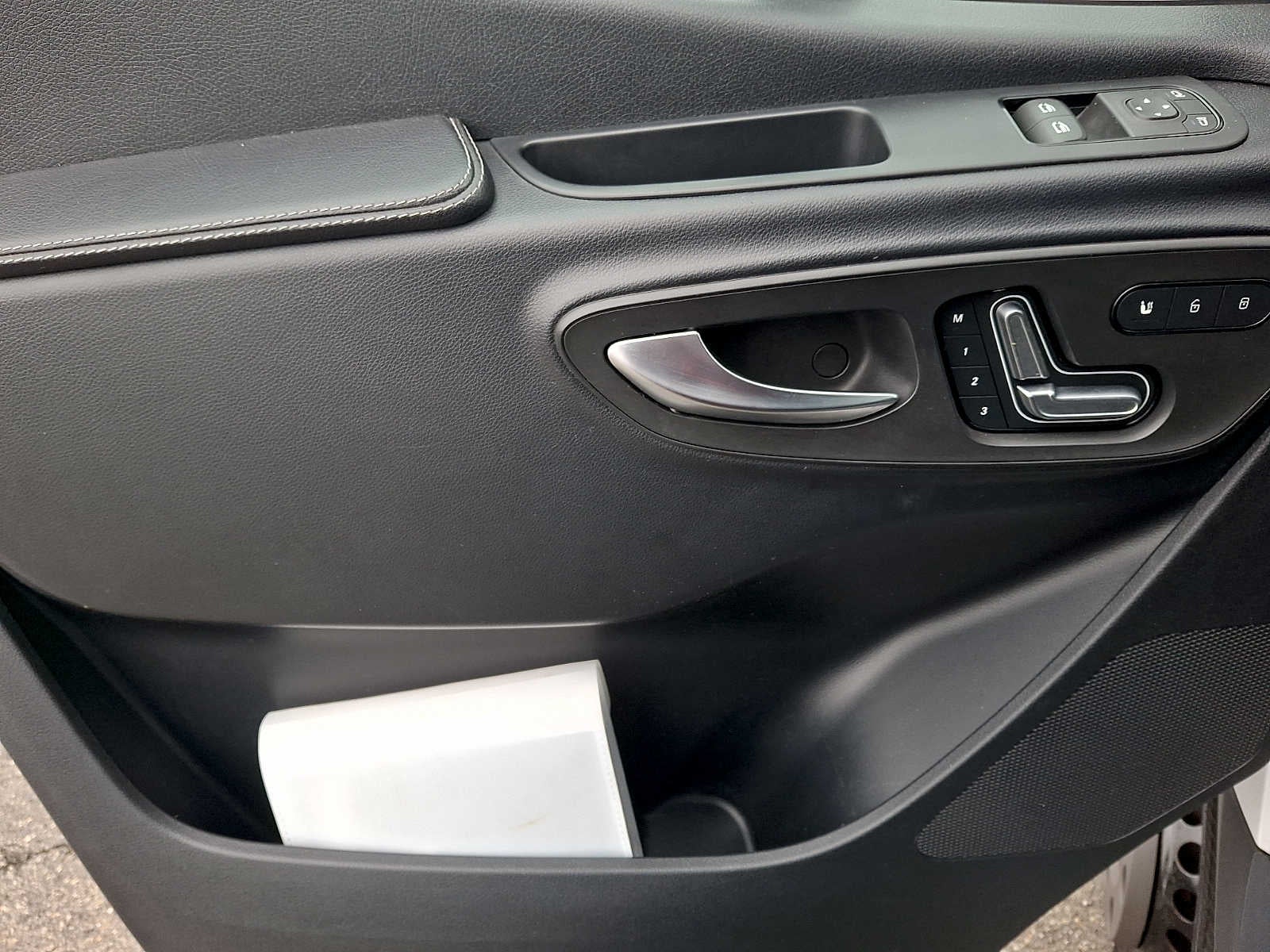 2022 Mercedes-Benz Sprinter Cargo Van 3500XD Standard Roof V6 144" 4WD