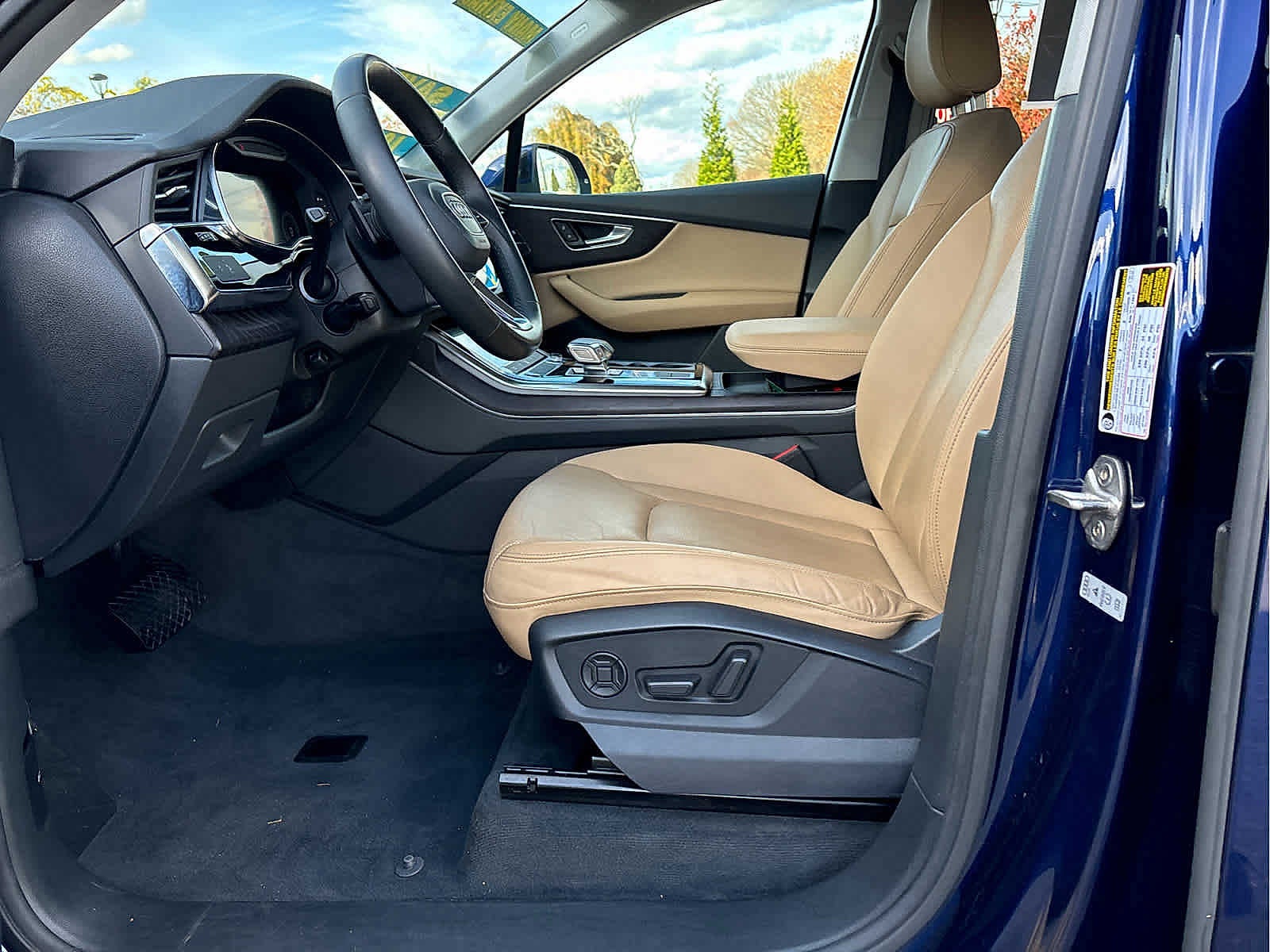 2022 Audi Q7 Premium Plus