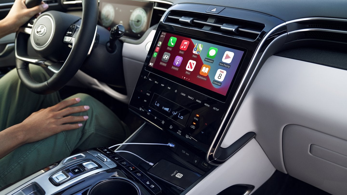 2022 Tucson Interior | Lester Glenn Hyundai in Toms River NJ