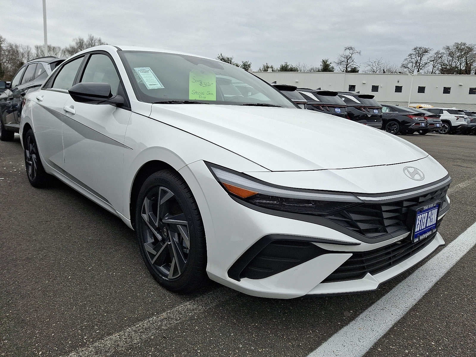 Lease A 2025 Hyundai Sonata SEL FWD